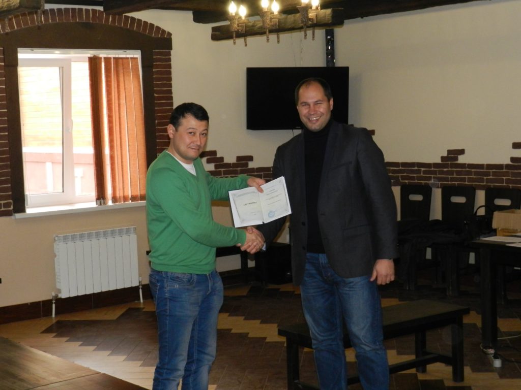 vruchenie-udostoverenij-po-obucheniju