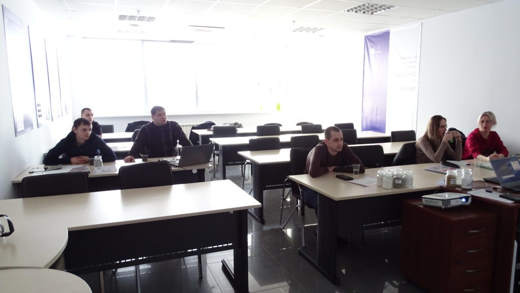 na-seminare-v-auditorii-instituta