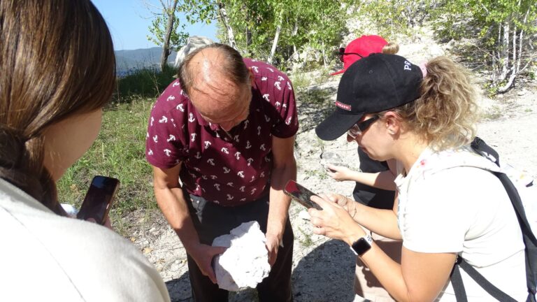 исследование образцов горной породы