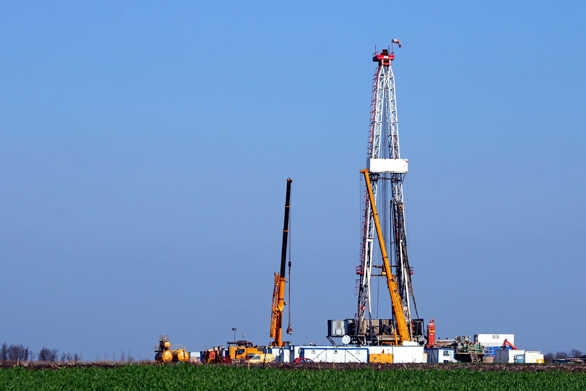 Бурение эксплуатационных скважин