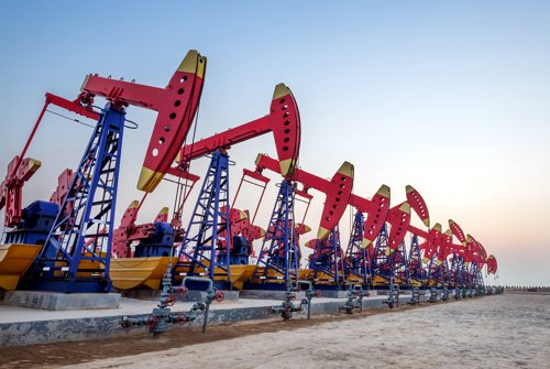 эксплуатационный куст нефтяных скважин